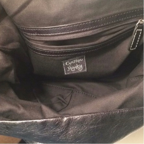 Cynthia Rowley Oversized Black Leather Clutch - Picture 3 of 6